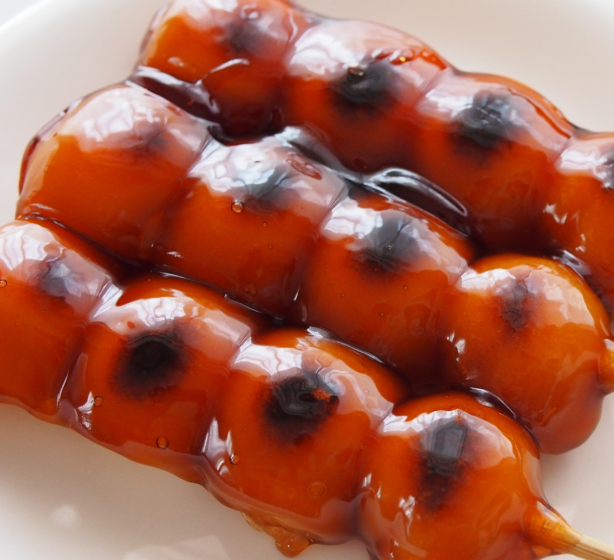 みたらし団子が３本並んでいる